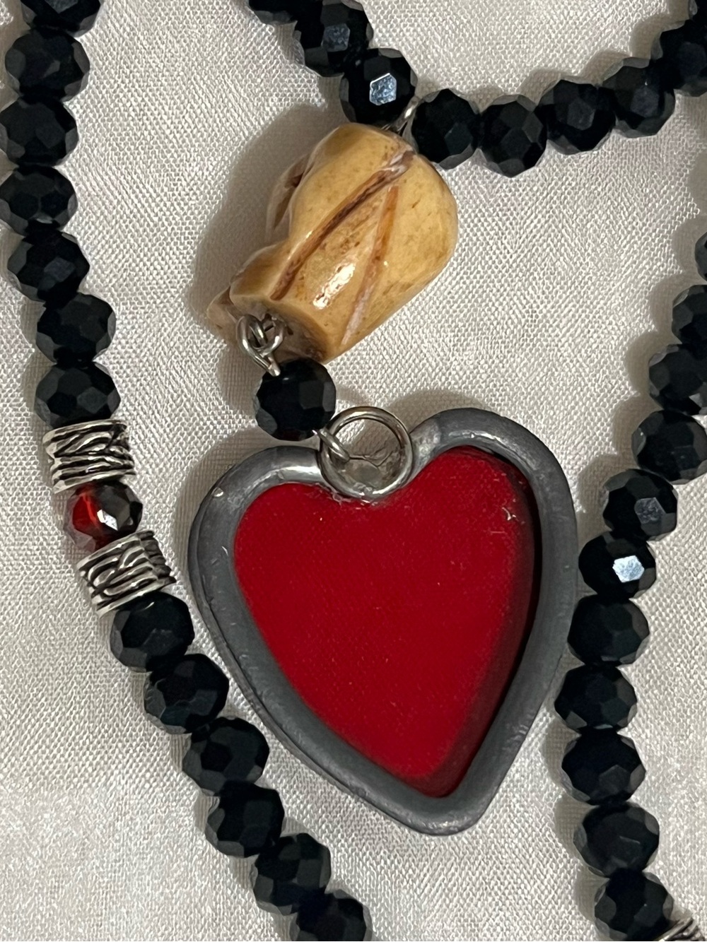 Handcrafted Black Crystal Bead Necklace with Red Steampunk Heart Pendant & Skull - Picture 11 of 12